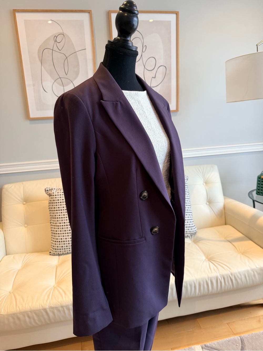 RW&CO. Double-Breasted “Oversized-look” Purple Women’s Suit - Picture 3 of 5